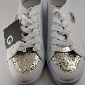 GUESS White Low Top Gold Glitter Mallory7 sneakers